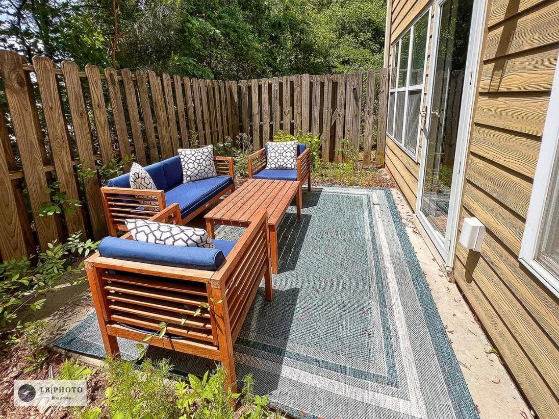 4 - Bed home, w/ Cali King Bed - 12 mins. to DTWN