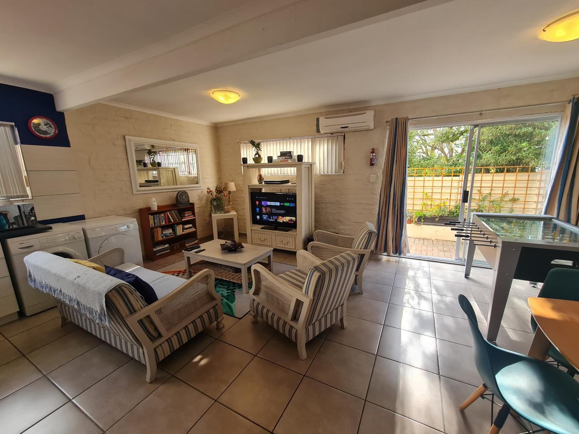 Walters Lane Comfort Apartment 2 - No Loadshedding