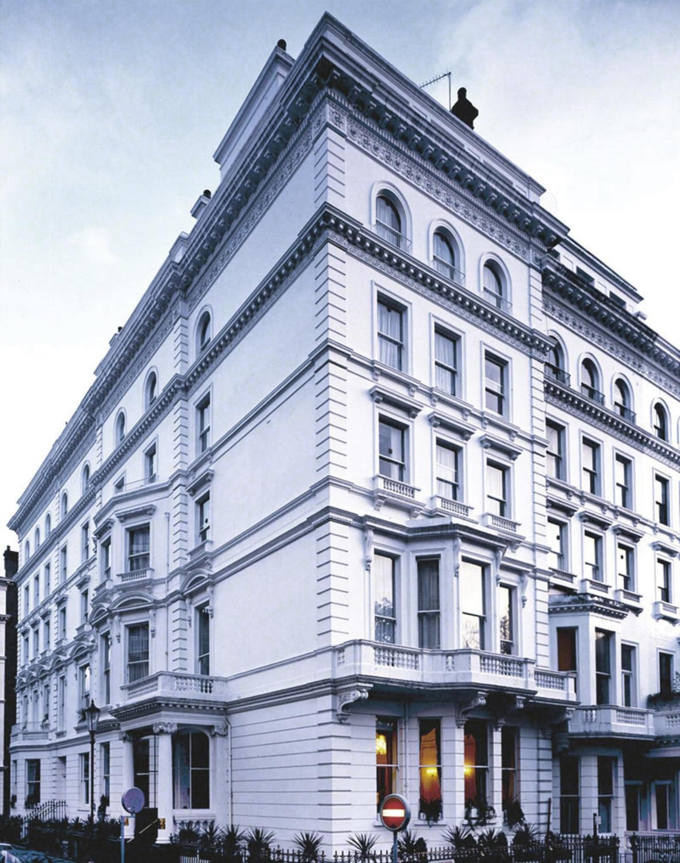 Gem Strathmore Hotel