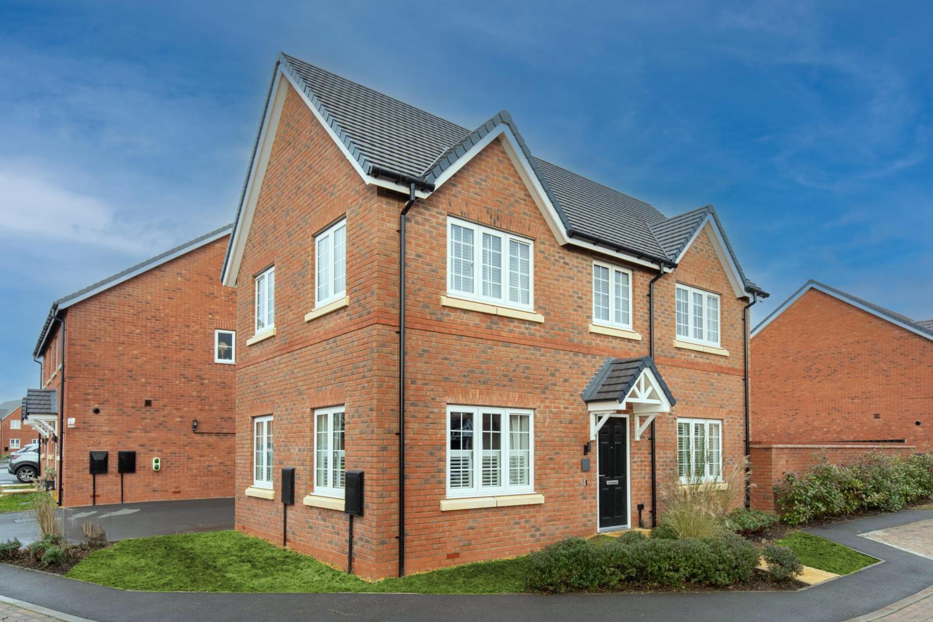 Sleeps 8, off-road parking for 3 cars, pet friendly, welcome hamper