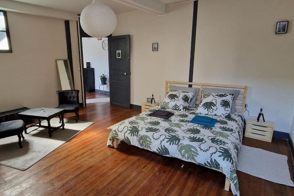 Spacieuse Maison de ville - Quartier Calme - 10 Personnes