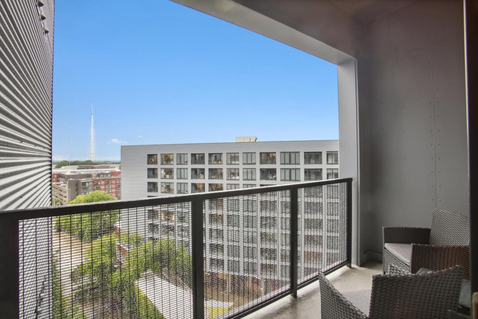 Midtown Penthouse 2 bdrm