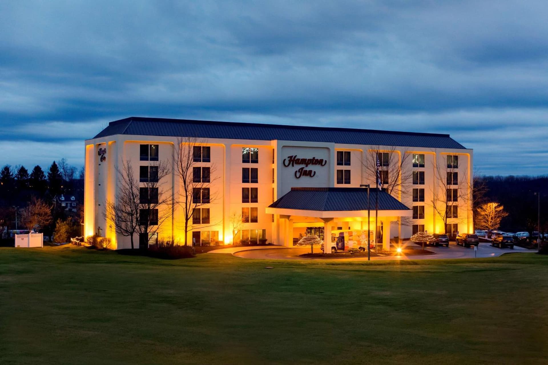 Pittsburgh Airport Inn and Suites