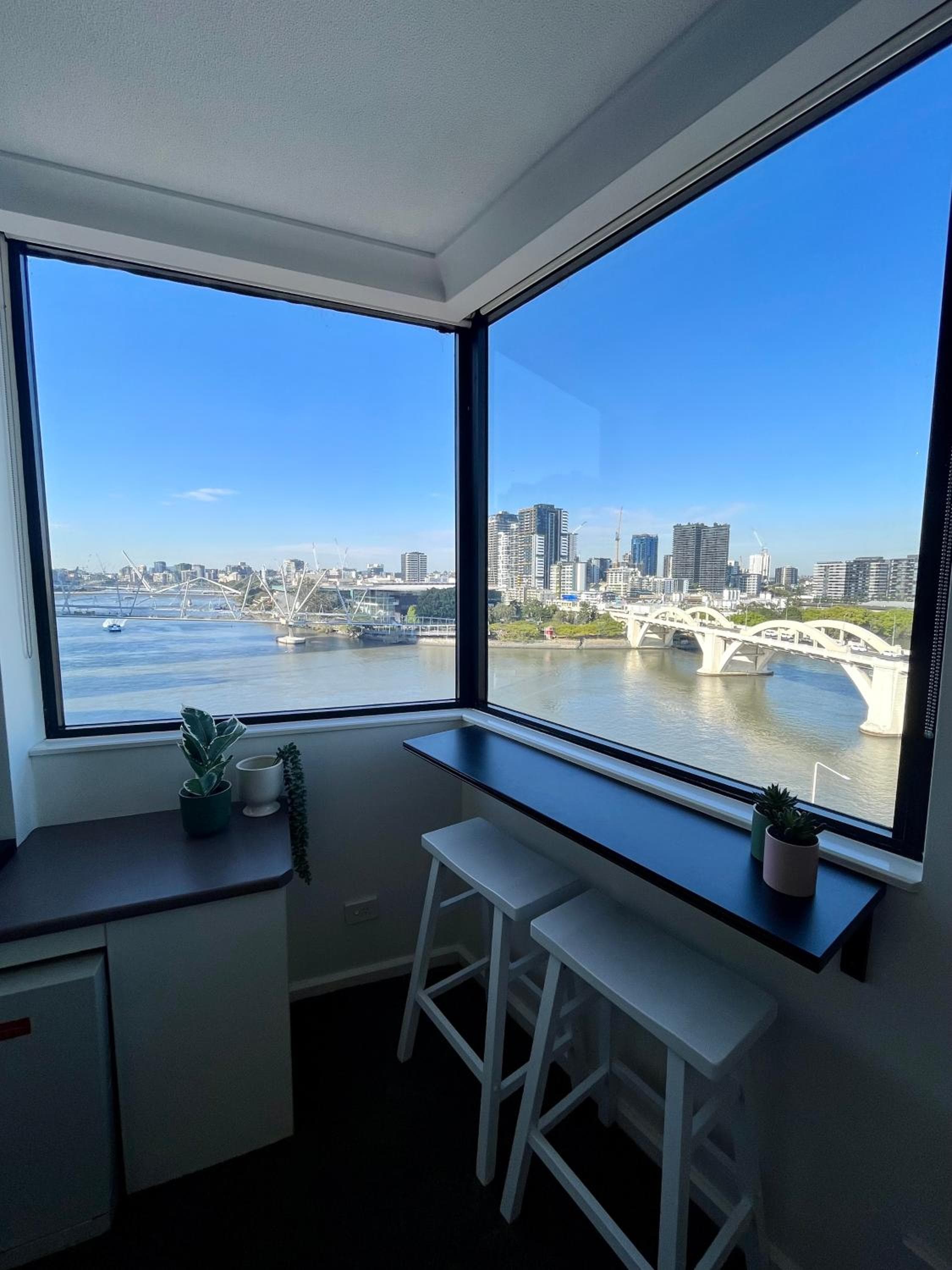 Brisbane Riverside Retreat