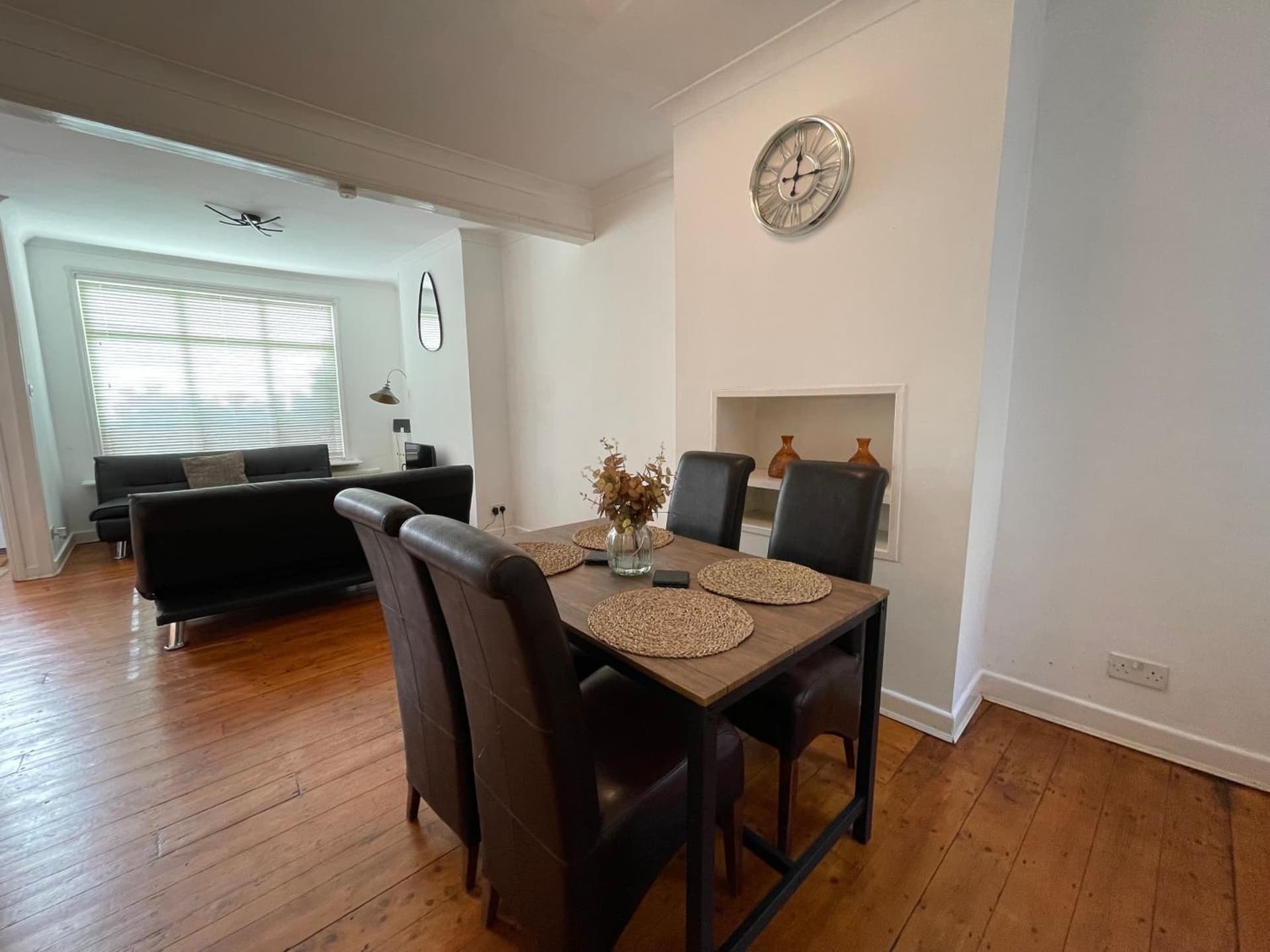 A lovely Three bedroom house in Windsor