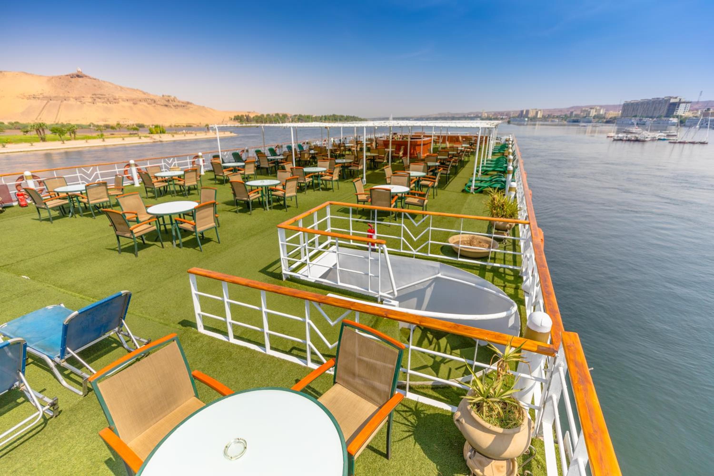 Nile Cruise King Tut