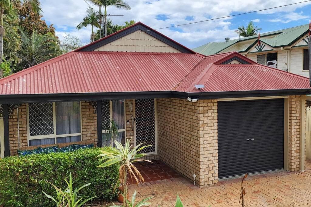 Peaceful Getaway - Stylish, Newly Updated House