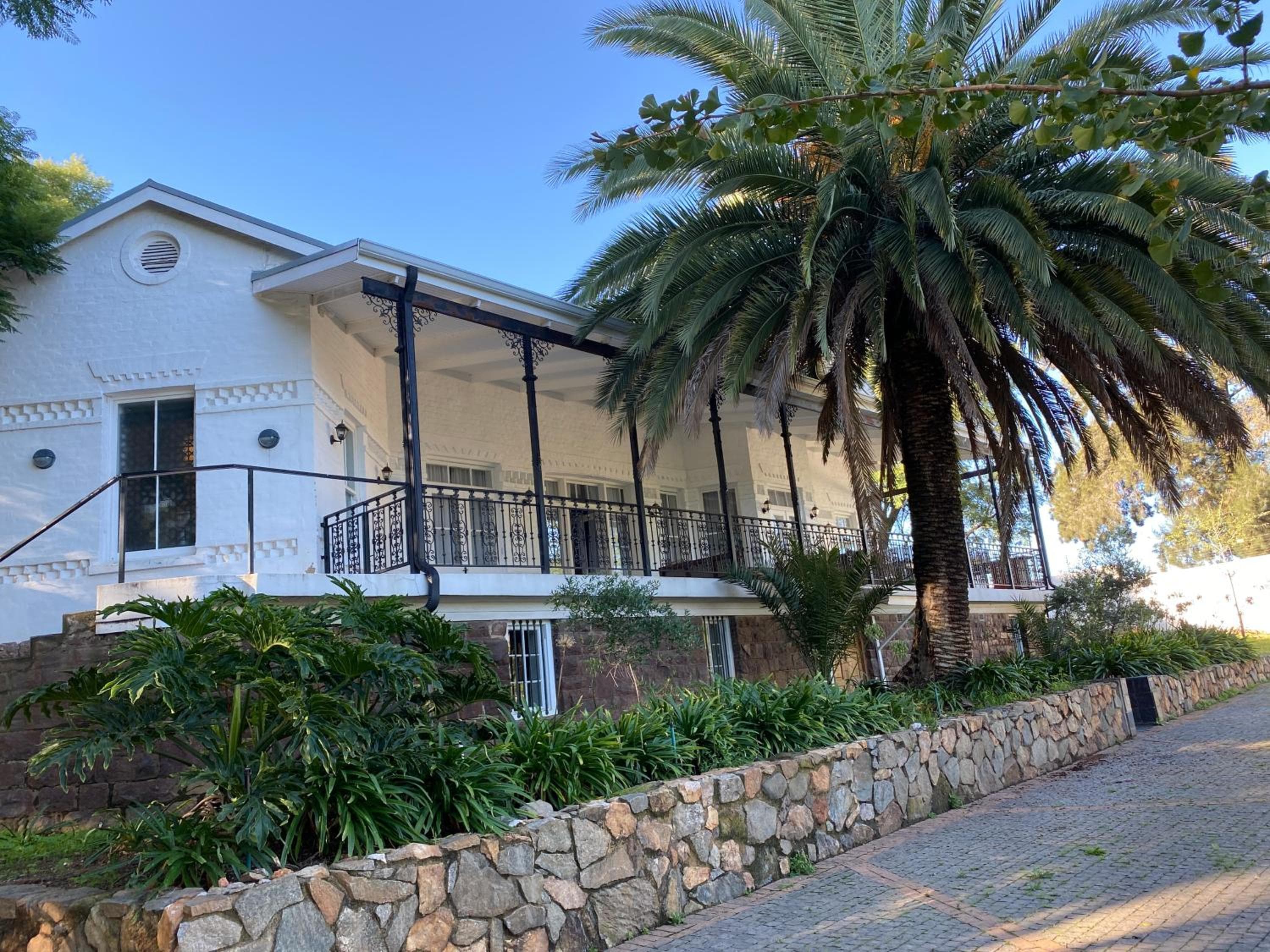 Villa on Main Modderfontein