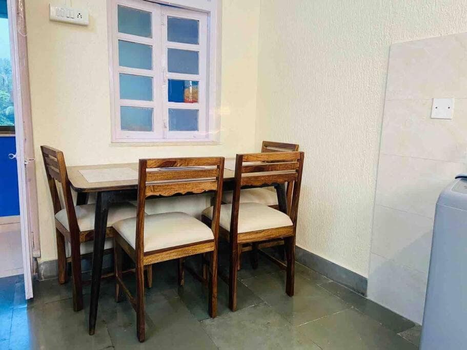 Rahat Manzil- The Old Warm Charm 2 Bedroom Apartment in Khar West by Connekt Homes