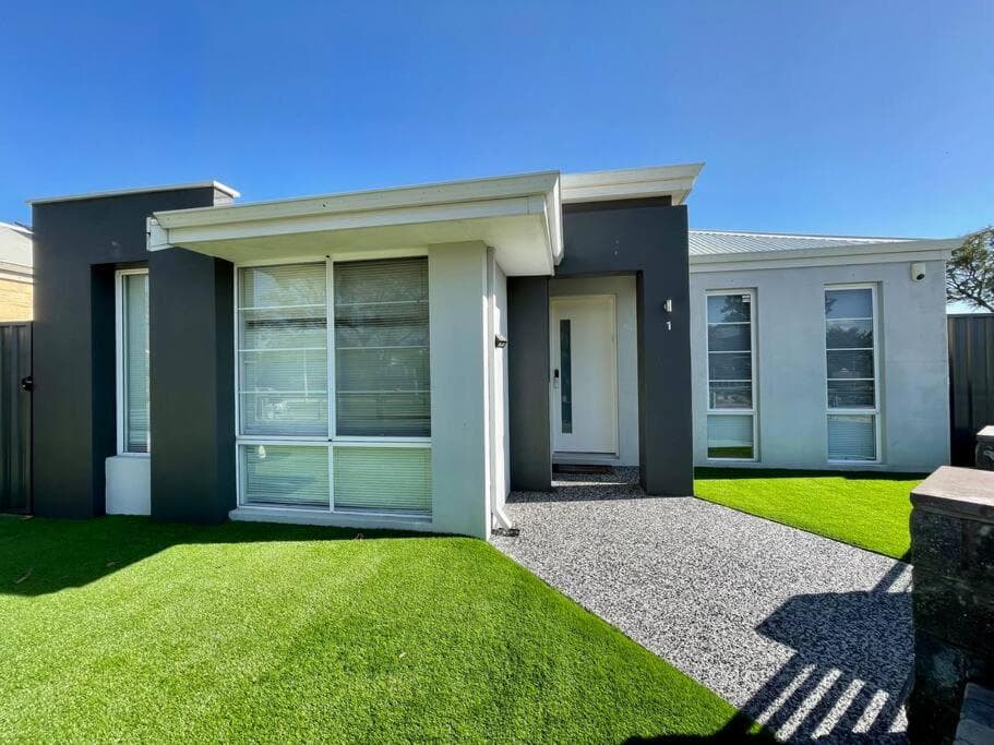 Nice and Neat House for your Journey - Renovated