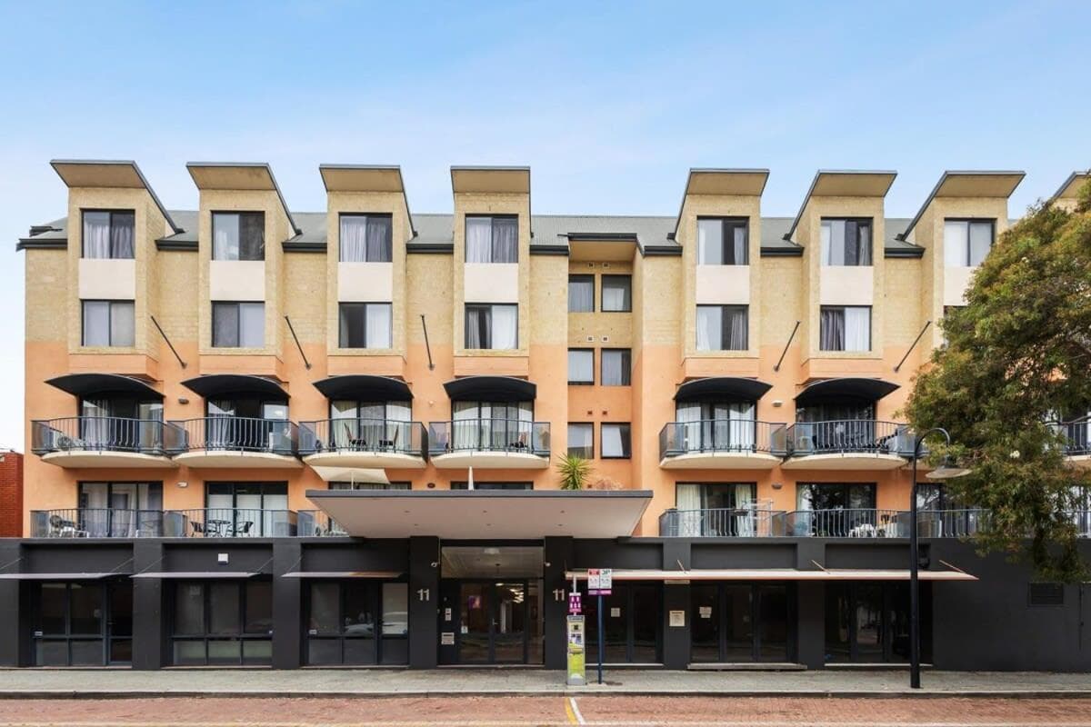 East Perth Apartment with Free Wi-Fi and Parking