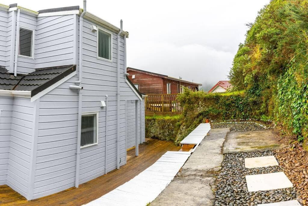 Big sale in winter three bedrooms two bathrooms in karori