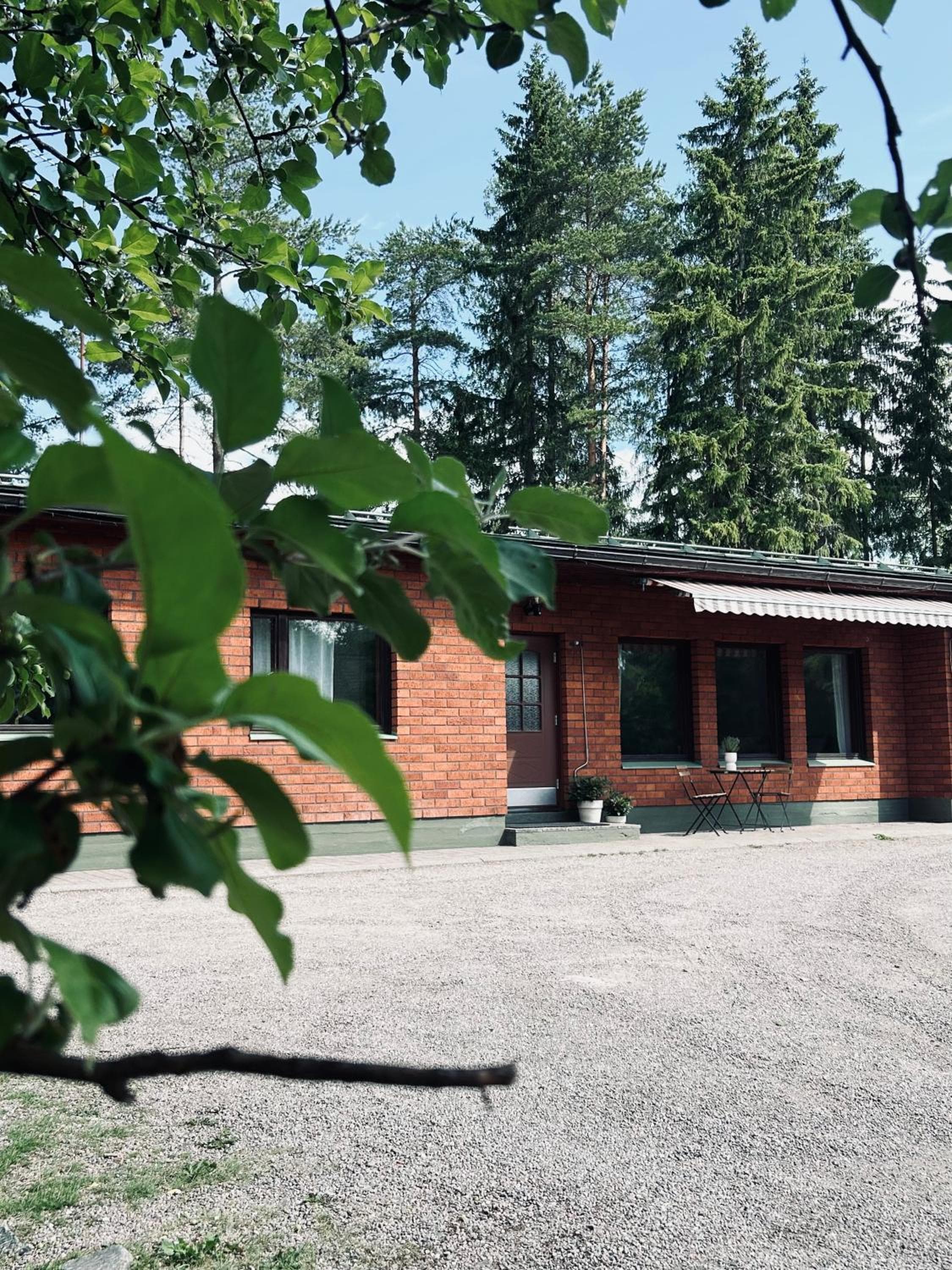 Asunto lähellä luontoa, 17min lentokentälle