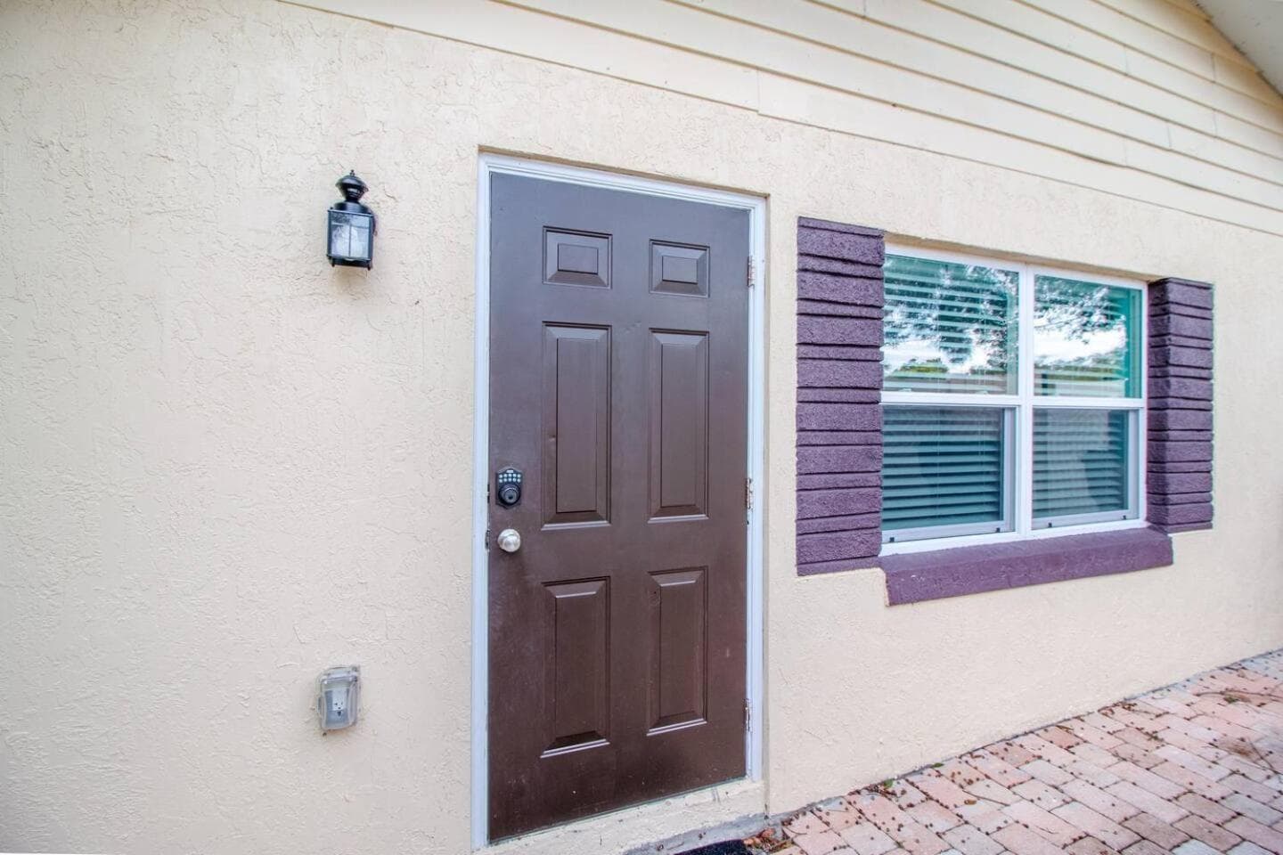 Cozy 1br Retreat Private Entry & Pets Ok