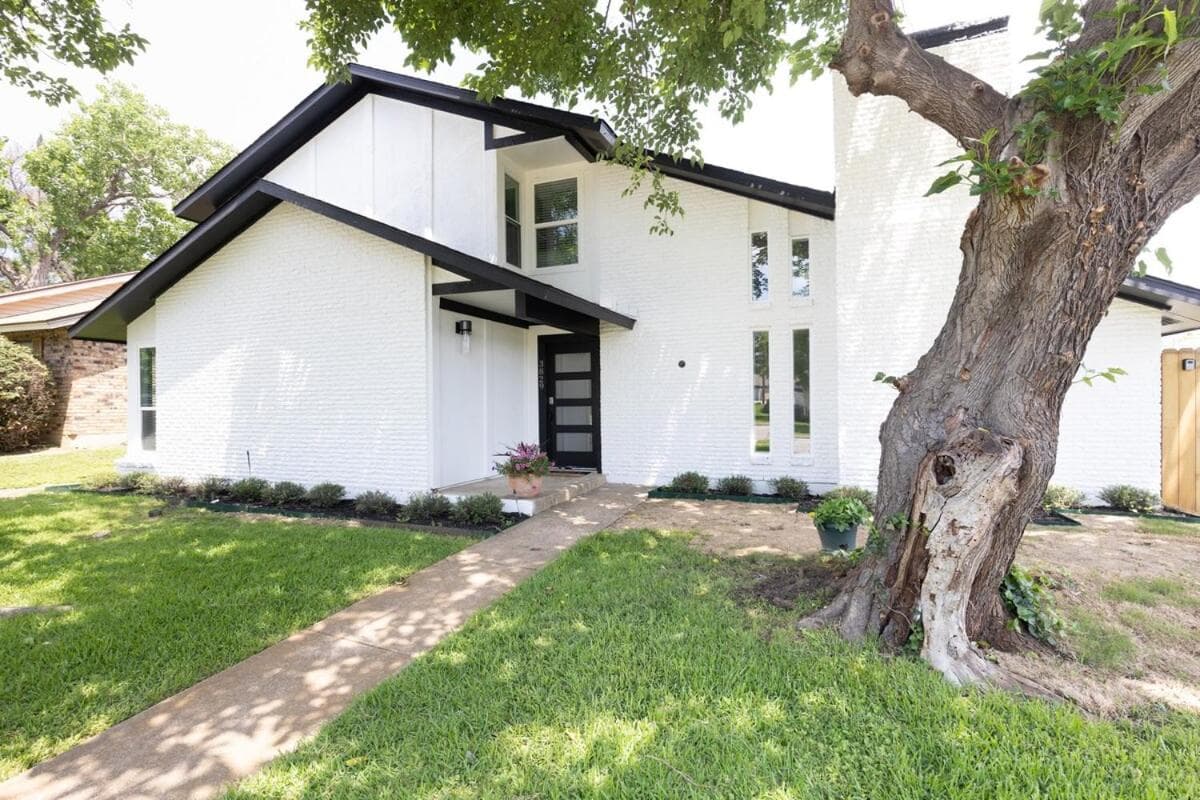 Modern Oasis