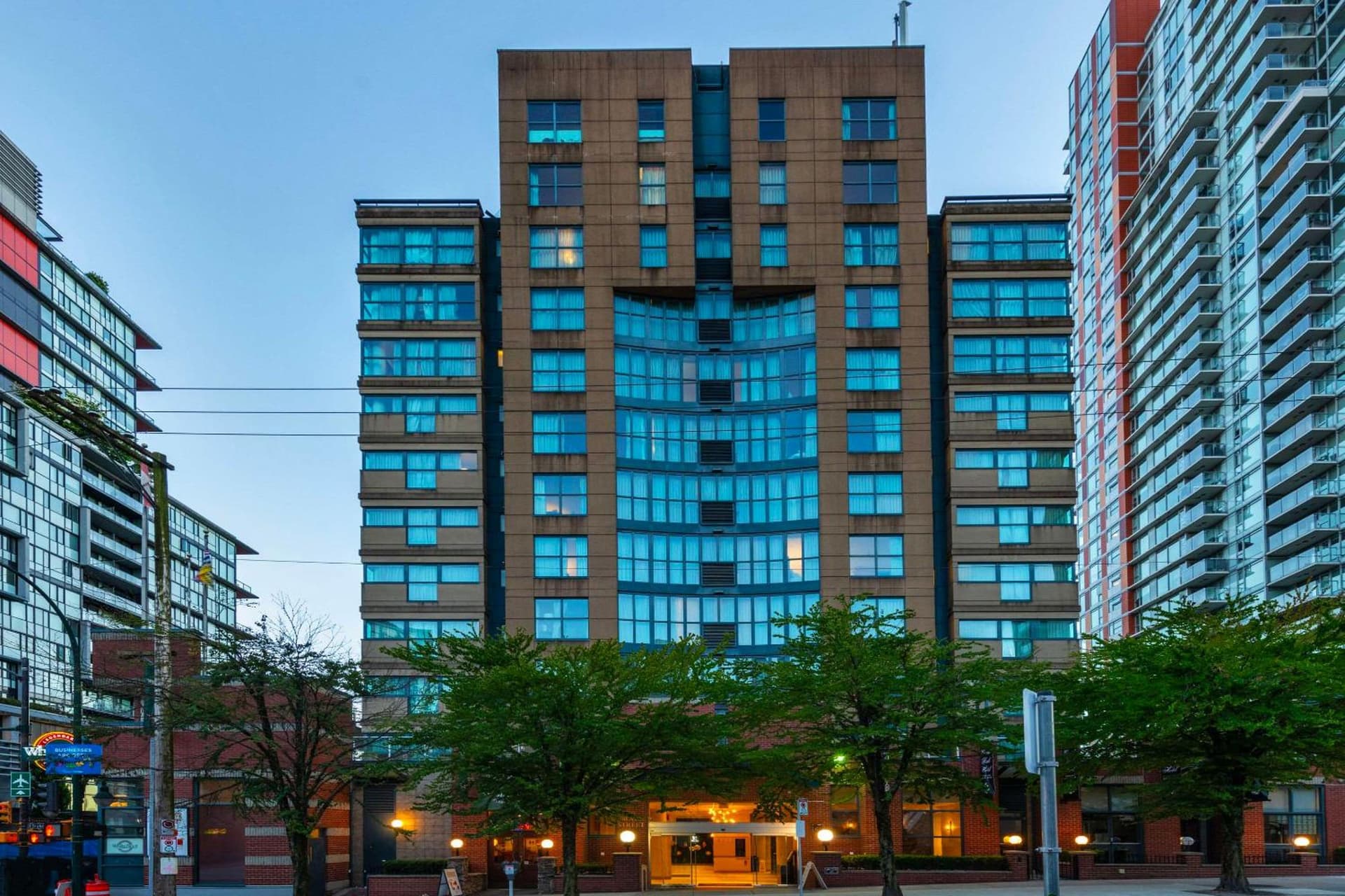 Grand Park Hotel & Suites Downtown Vancouver, an Ascend Collection Hotel
