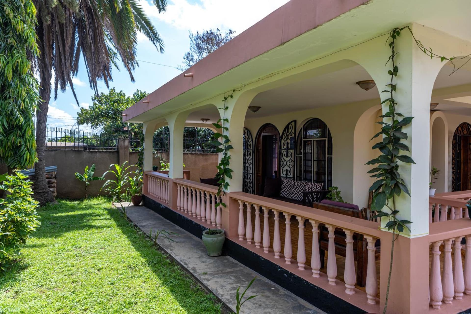 Hansat Homestay Residence