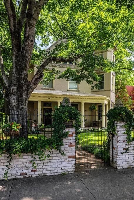Historic Ward House