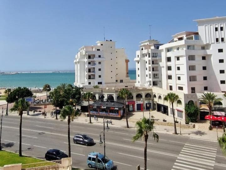 Sunny Cosy apartment near TGV station & Corniche