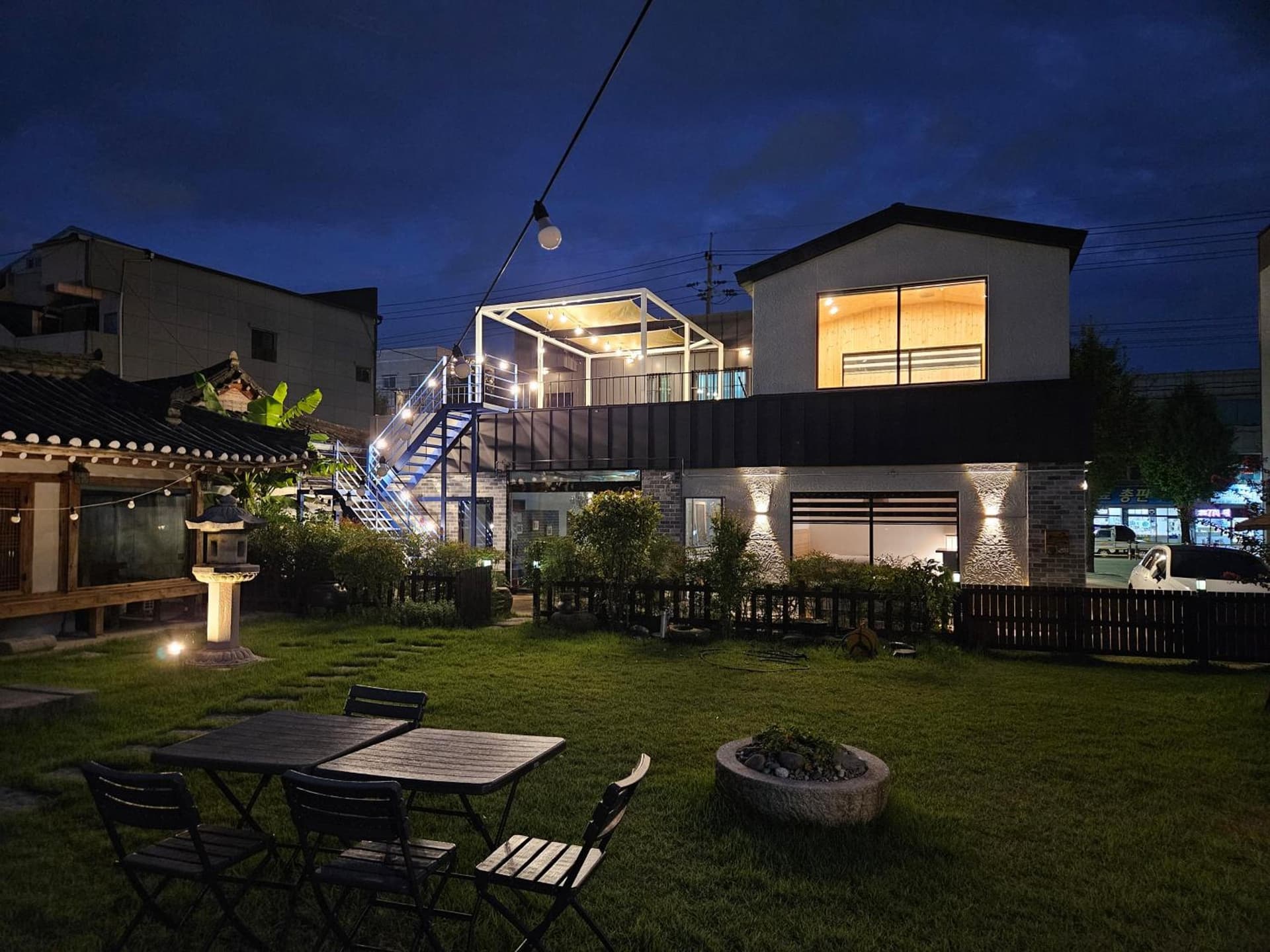 Stay33 Pet friendly house near Hwangridangil