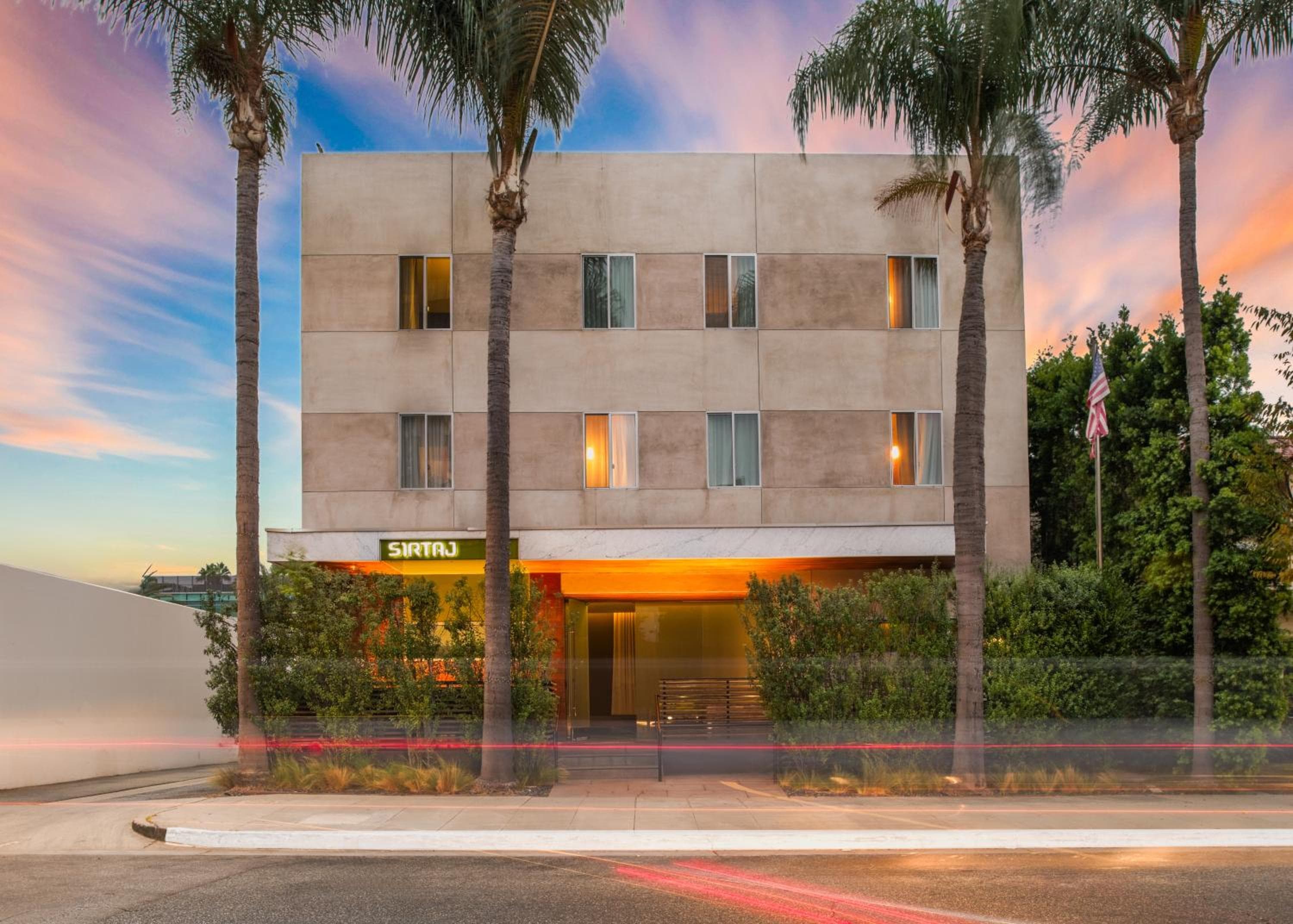 SIRTAJ β Beverly Hills
