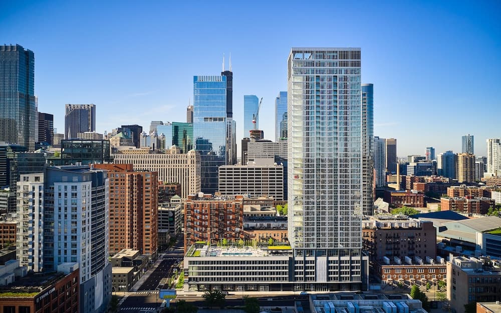 Level Chicago - River North