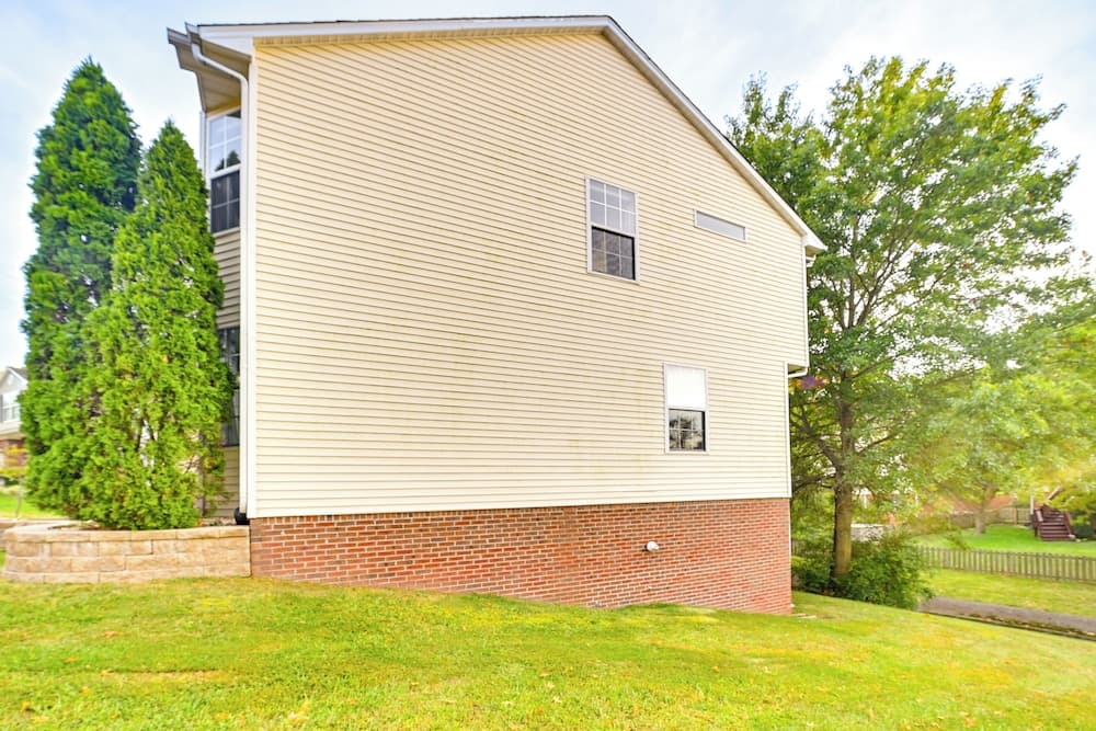 Lexington Home ~ 5 Mi to University of Kentucky!