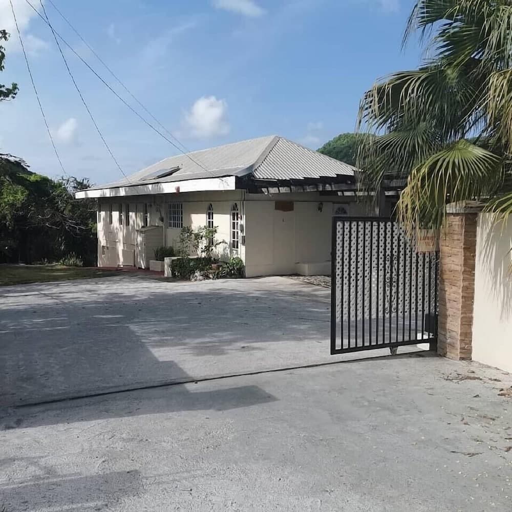 Flamboyant Villa