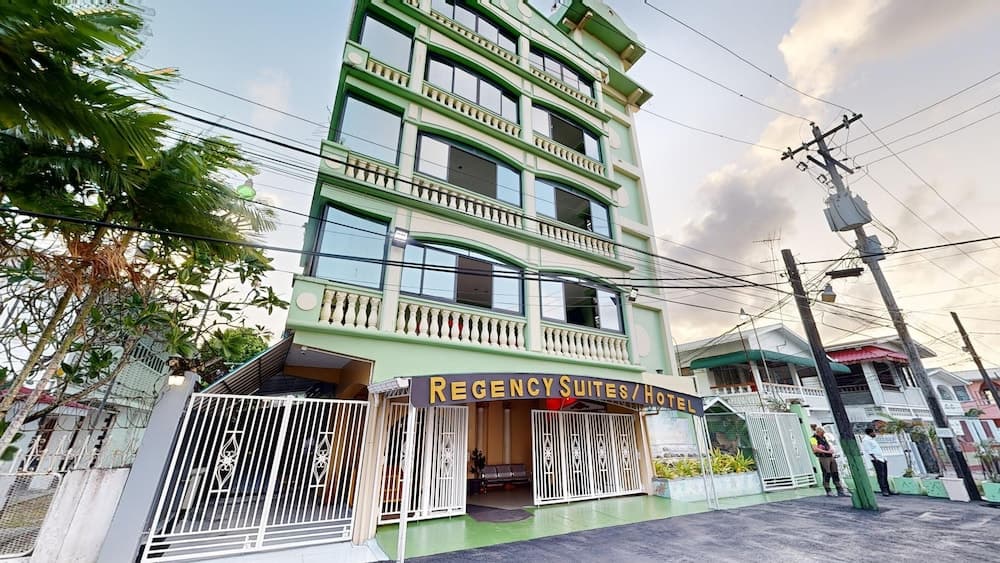 Regency Suites Hotel