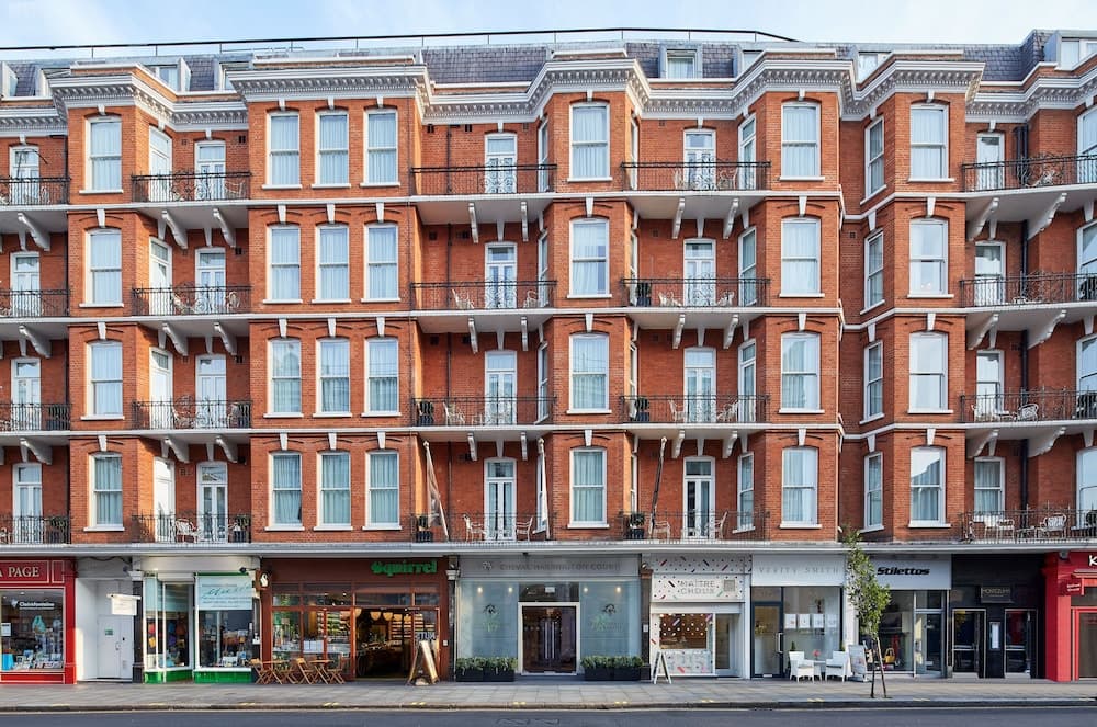 Cheval Harrington Court at South Kensington